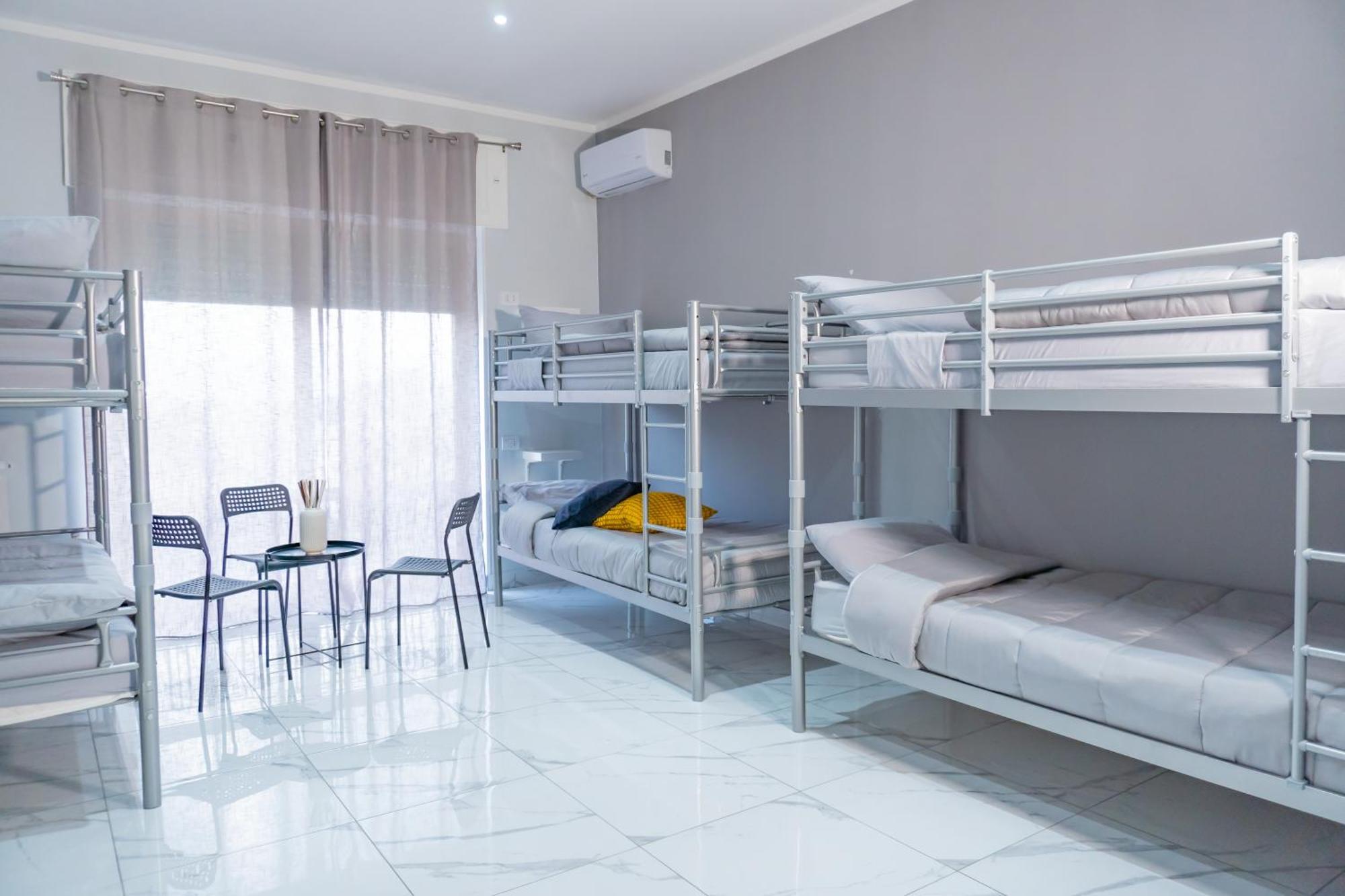 Partenope Auberge de jeunesse Naples
